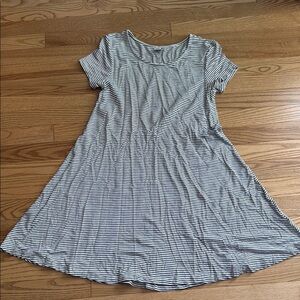 Old Navy Black and White Striped Top